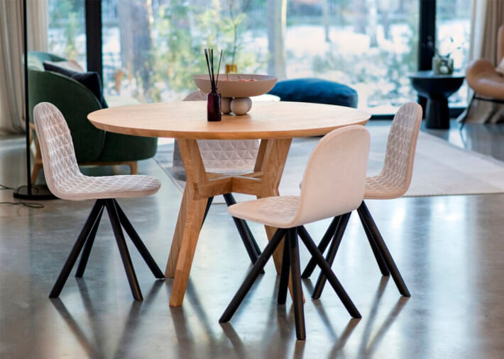 Table ronde en chêne naturel 3 tailles Piko par...