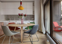 Table ronde en chêne naturel 3 tailles Lup par Szyszka Design
