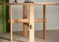 Table de repas ronde en chêne  3 tailles - Olio par Szyszka Design