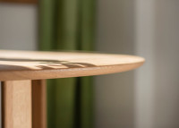 Table de repas ronde en chêne  3 tailles - Olio par Szyszka Design