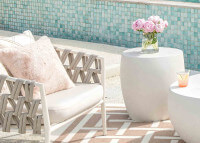 Table d'appoint en béton blanc crème - Ikaria par Elementi
