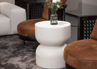 Table d'appoint originale en béton fibré blanc crème Chronos Elementi