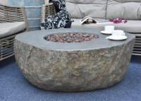 Table originale effet pierre avec braséro gaz intégré Boulder Elementii