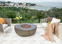 Table originale effet pierre avec braséro gaz intégré Boulder Elementii