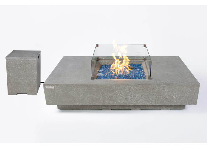 Table basse en béton avec braséro à gaz intégré...