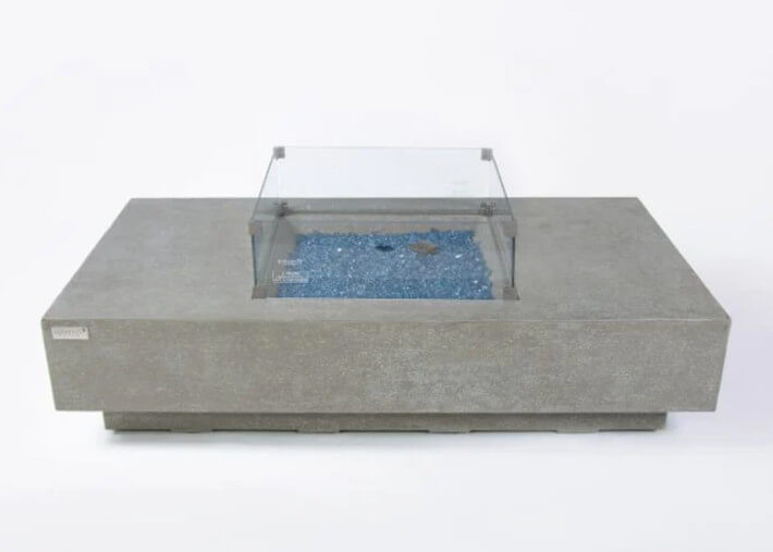Table basse en béton avec braséro à gaz intégré...