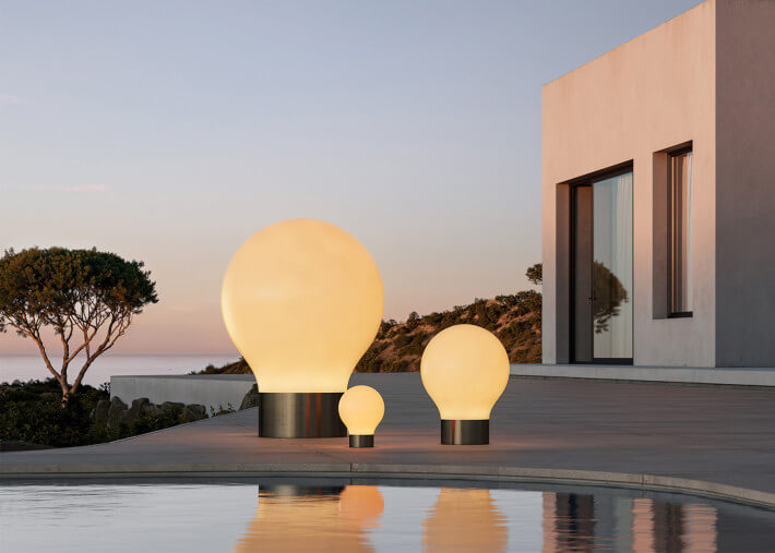 Lampadaire original forme ampoule - The Second...