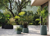 Pot intérieur extérieur en polyethylene 15 couleurs - Organic Vondom