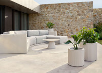 Pot design rond strié en polyethylene 15 couleurs - Gatsby par Vondom
