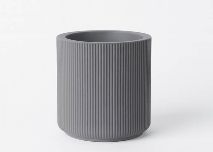 Pot design rond strié en polyethylene 15...