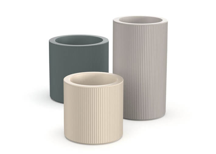 Pot design rond strié en polyethylene 15...