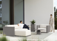 Jardinière carrée design strié 15 coloris 6 tailles Gatsby par Vondom