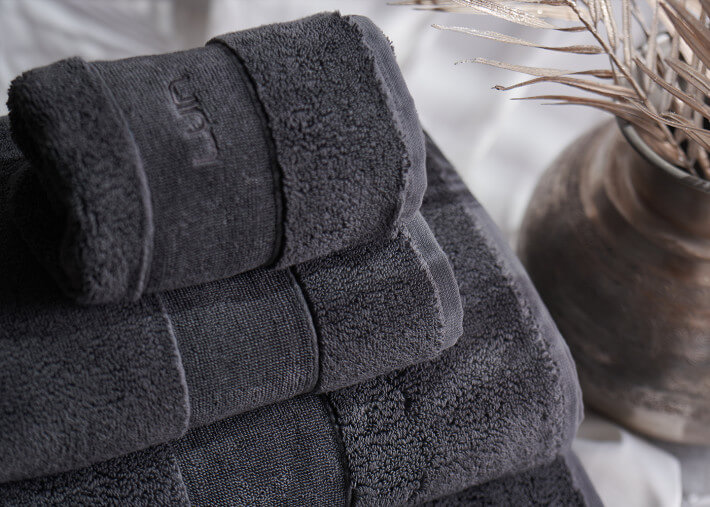 Serviettes de bain en coton épais gris - 650...