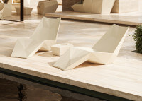 Table d'appoint d'extérieur avec espace boisson intégré Faz par Vondom