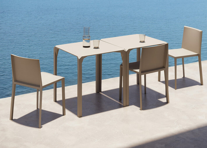 Set de 4 chaises ou fauteuils empilables...