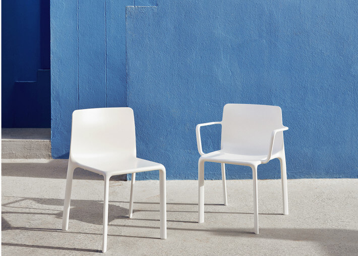 Set de 4 fauteuils de table avec accoudoirs...