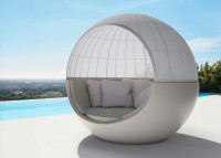 Daybed original en polyéthylène et coque en tissu - Ulm Moon Vondom