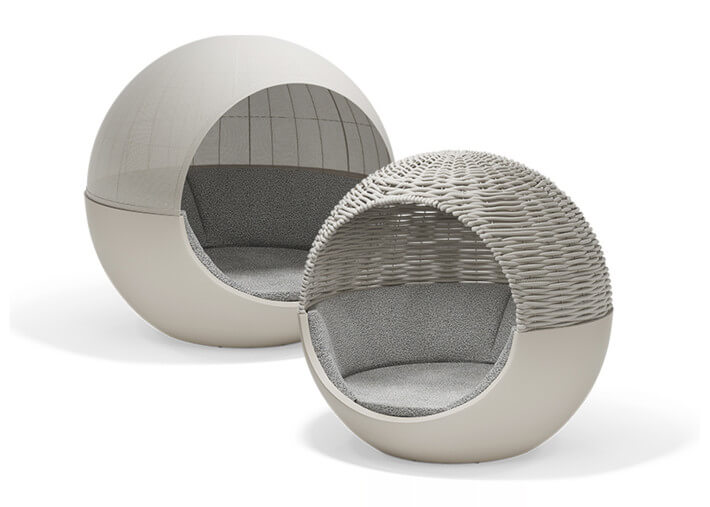 Daybed original en polyéthylène et coque en...