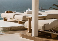 Transat design en iroko polyuréthane et tissu au choix - Milos Vondom