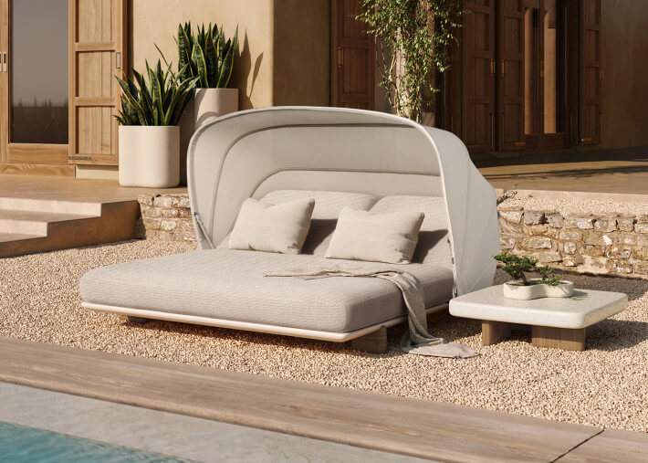 Daybed avec toit ouvrant en iroko polyuréthane...