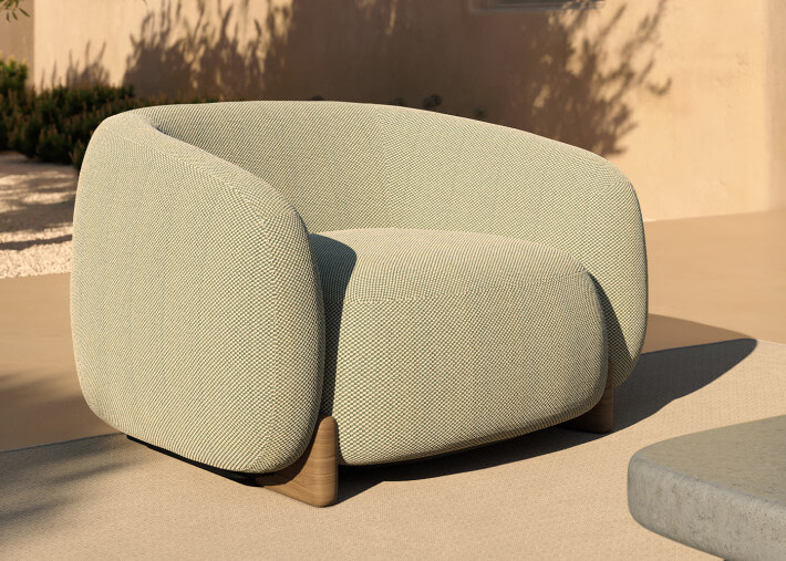 Fauteuil cosy et confortable en iroko et tissu...