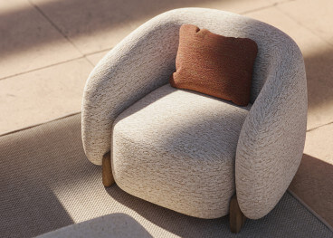 Fauteuil cosy et confortable en iroko et tissu au choix -...