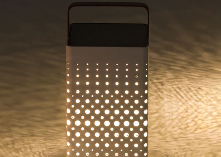 Lampe solaire led avec poignée 5 coloris au...