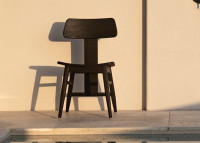 Chaise design en bois de teck teinté noir - LovYa par Bazar Bizar