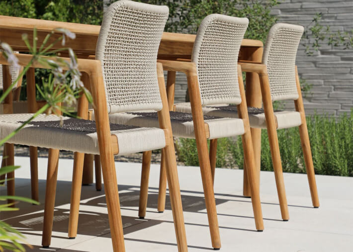 Set de 4 chaises de repas en teck et corde...