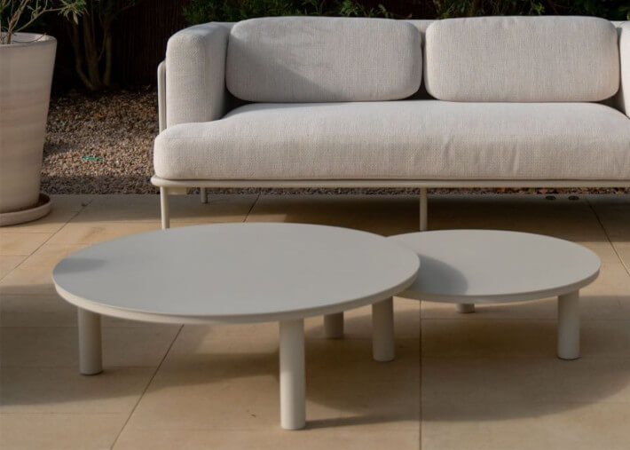 Table basse en aluminium beige 2 tailles -...