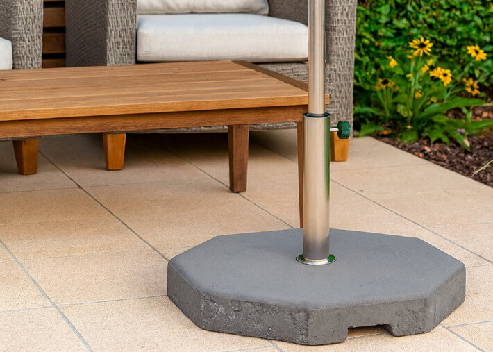 Pied de parasol octogonal en ciment gris - tube...