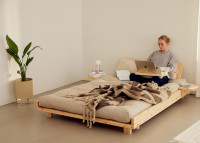 Tablette de travail mobile avec coussin - BFF par Karup