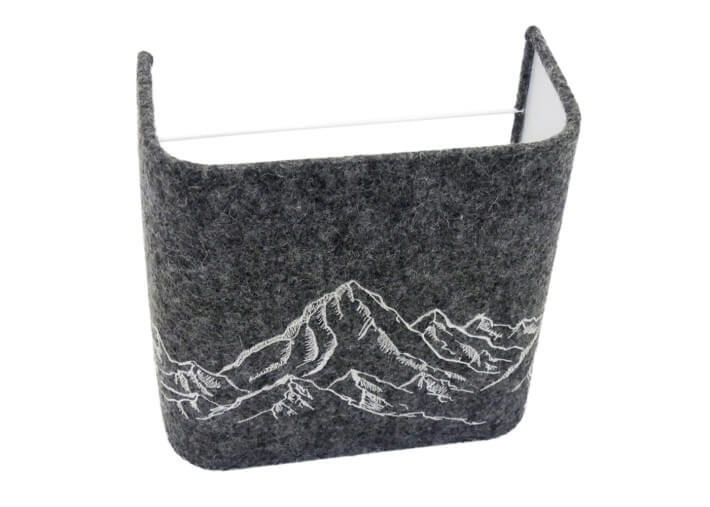 Applique murale broderie montagne gris...