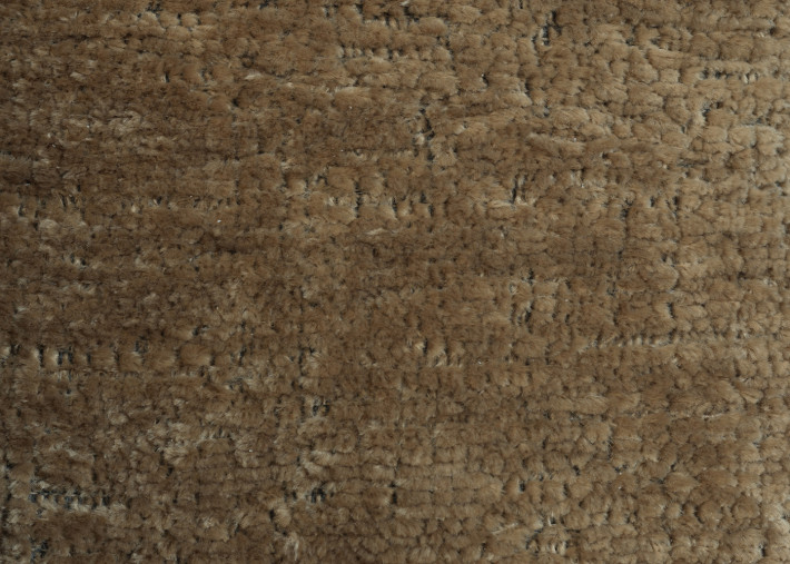 Fauteuil en tissu marron et bois de frêne Emile...