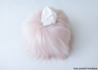 PORTE BOITE DE MOUCHOIRS FORME CARREE EN FAUSSE FOURRURE 12 COLORIS - PAR EVELYNE PRELONGE