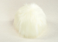 Coussin boule en fausse fourrure himalaya - snowball par maison prelonge
