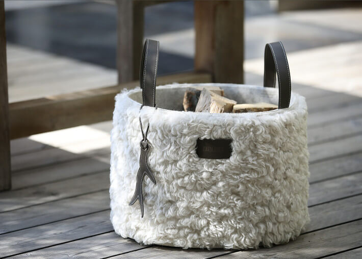 Porte-bûches ou panier déco en fausse fourrure...