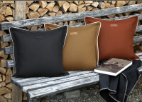 Coussin en laine 4 coloris – Basic Catia Luca