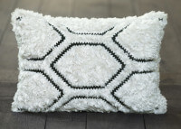 Coussin en fausse fourrure 2 coloris – Sheep Catia Luca