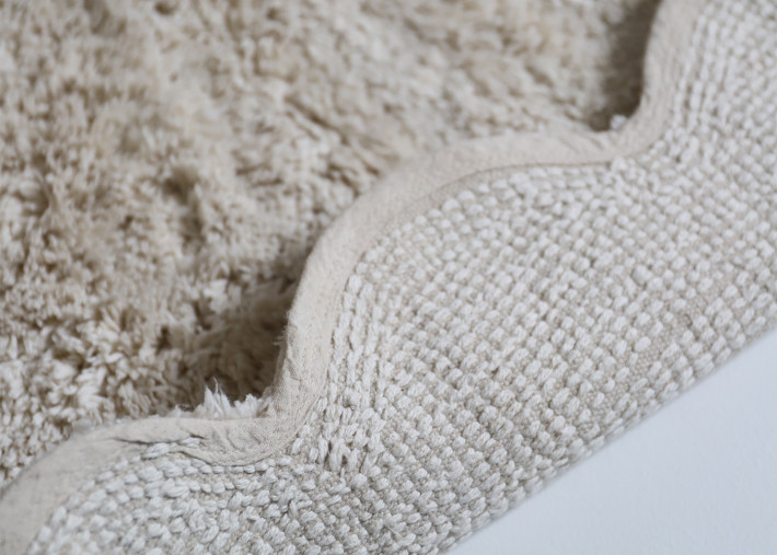 Tapis enfant ovale blanc naturel – Marisa Nattiot