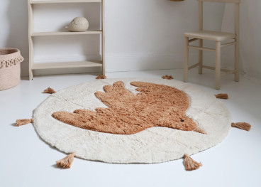 Tapis enfant rond caramel et écru – Bohobird par Nattiot