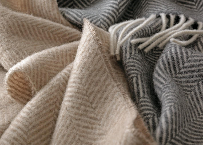 Plaid cachemire et laine motifs chevrons...