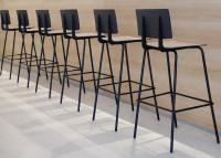 Tabouret Don Ondarreta – présentation du coloris wengé