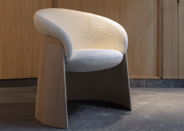 Fauteuil Ginger Bois par Ondarreta – vue principale
