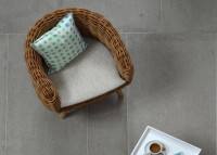 FAUTEUIL FORME CRAPAUD EN ROTIN SYNTHETIQUE POUR INTERIEUR EXTERIEUR COLORIS MIEL - SPRINGFIELD PAR JANKURTZ