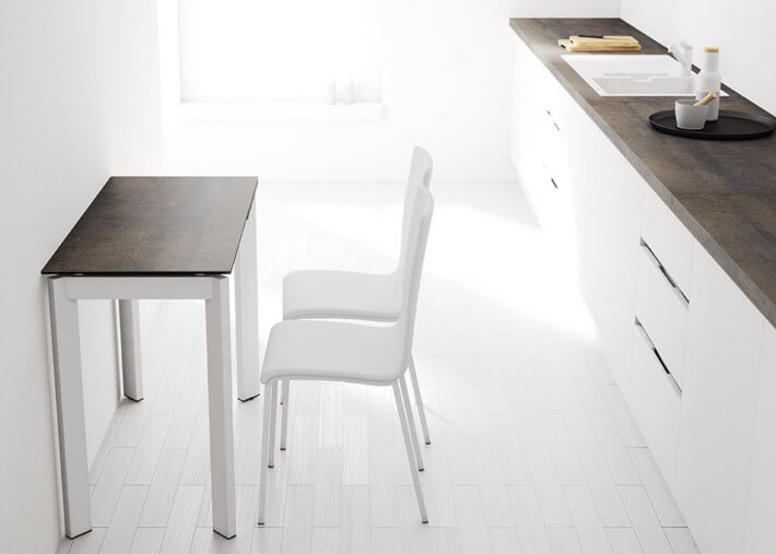 CHAISE DESIGN STRUCTURE ACIER CHROME NOIR OU BLANC ET ASSISE EN VINYLE 23 COULEURS AU CHOIX - CITY PAR CANCIO