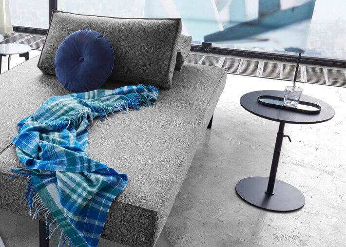 TABLE BASSE AJUSTABLE - CHEVET OU BOUT DE CANAPE EN METAL ET CHENE NOIR - KIFFA PAR INNOVATION LIVING