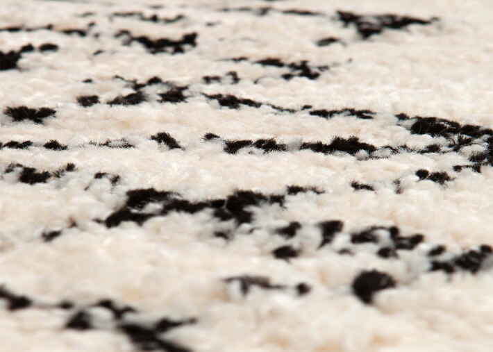 TAPIS BERBERE EN POLYPROPYLENE NOIR ET BLANC  - ZAGORA PAR VIVARAISE