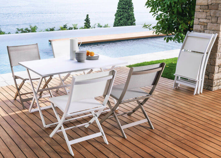 CHAISE DE JARDIN PLIABLE EN ALUMINIUM ET TEXTILENE BLANCHE OU TAUPE QUEEN TALENTI