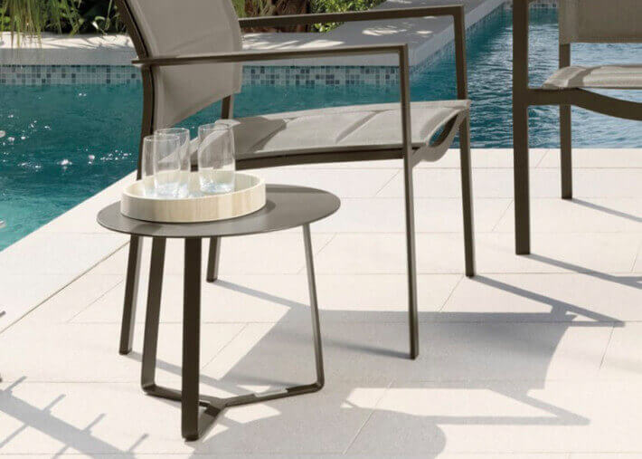 TABLE D'APPOINT TOUCH 2 HAUTEURS EN ALUMINIUM BLANC TAUPE OU MOKA